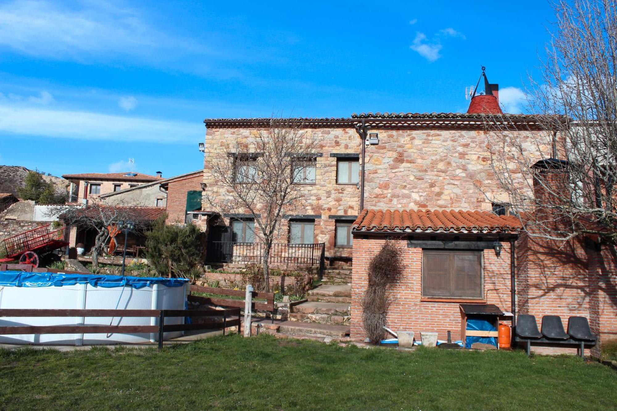 Hostal La Chimenea De Soria I Y I I Espeja de San Marcelino Exterior foto